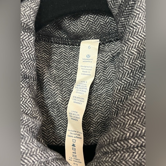 Lululemon Stride zip-up jacket- 6 - Picture 3 of 3